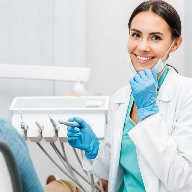 6 مواصفات ابحث عنها في دكتور الأسنان 2 دكتور الأسنان (2)